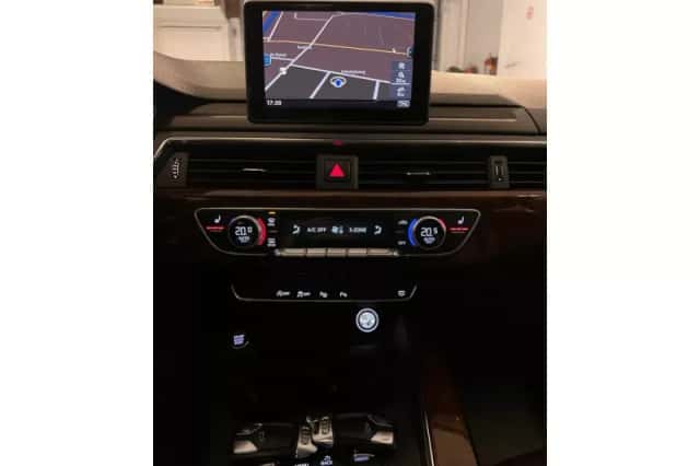 Audi A4 (2015) thumbnail 5