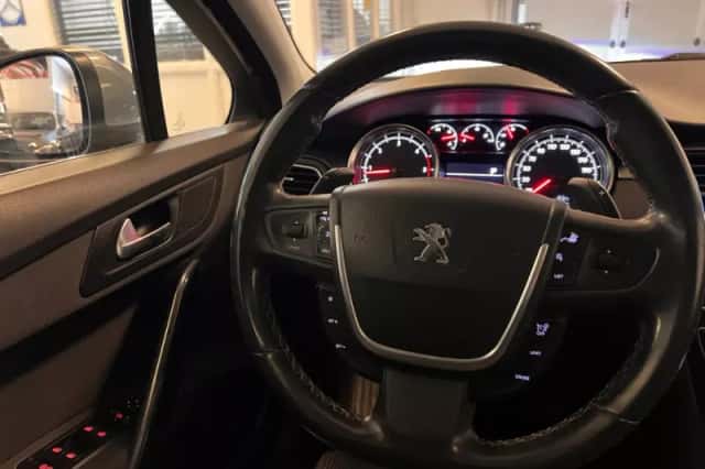 Peugeot 508 (2015) thumbnail 4