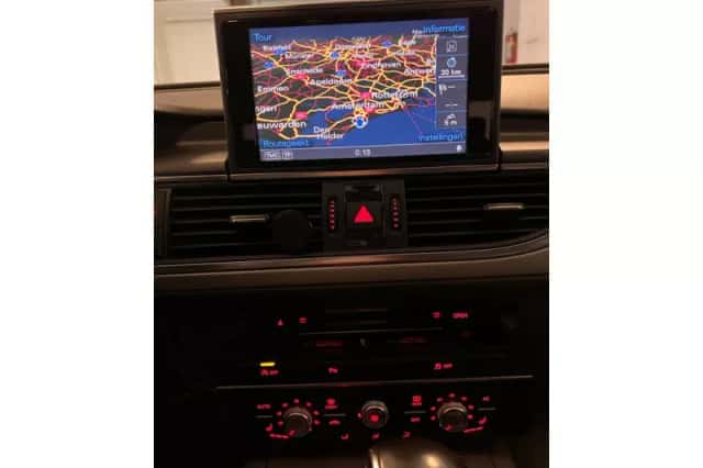 Audi A6 (2011) thumbnail 5