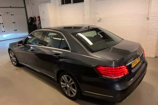 Mercedes-Benz E-Klasse (2013) thumbnail 2