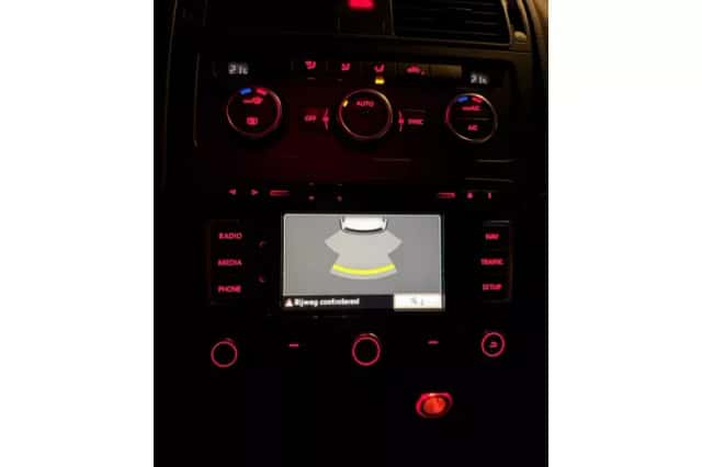 Volkswagen Touran (2013) thumbnail 6