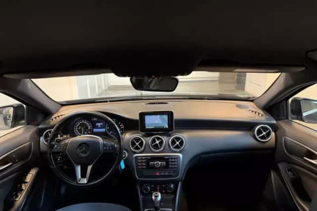Mercedes-Benz A-Klasse (2014) thumbnail 3
