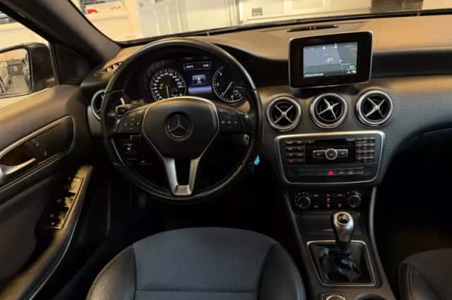 Mercedes-Benz A-Klasse (2014) thumbnail 4