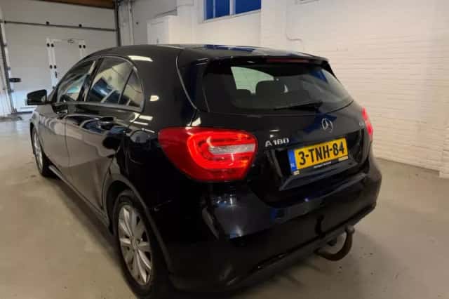 Mercedes-Benz A-Klasse (2014) thumbnail 2
