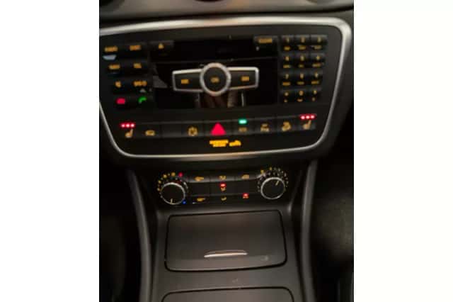Mercedes-Benz GLA-Klasse (2014) thumbnail 6