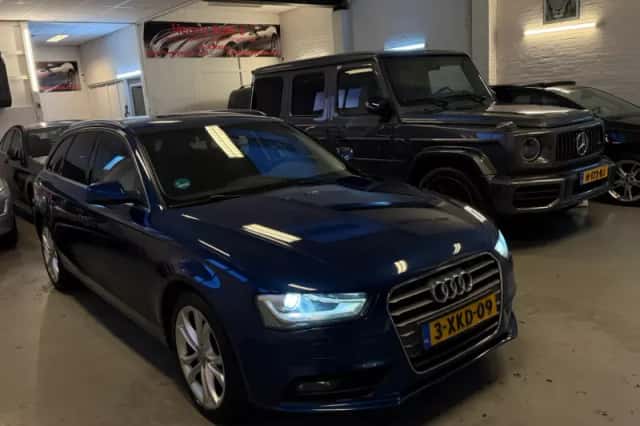 Audi A4 (2014) thumbnail 1