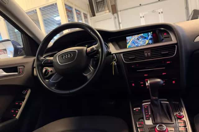 Audi A4 (2014) thumbnail 4