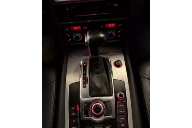 Audi Q7 (2012) thumbnail 5
