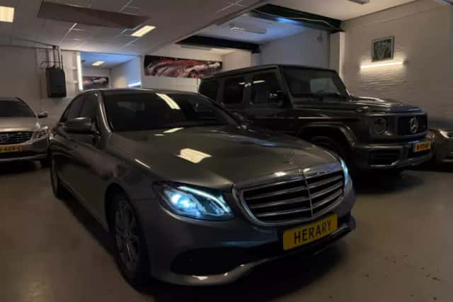 Mercedes-Benz E-Klasse (2017) thumbnail 1