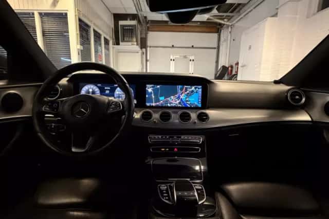 Mercedes-Benz E-Klasse (2017) thumbnail 3