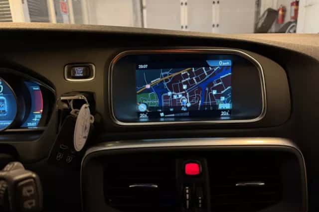 Volvo V40 (2014) thumbnail 5