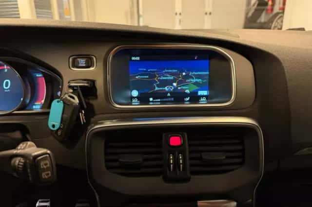 Volvo V40 (2014) thumbnail 6
