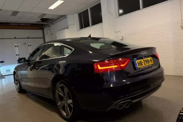 Audi A5 (2016) thumbnail 2