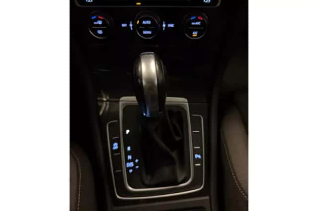 Volkswagen Golf (2019) thumbnail 6
