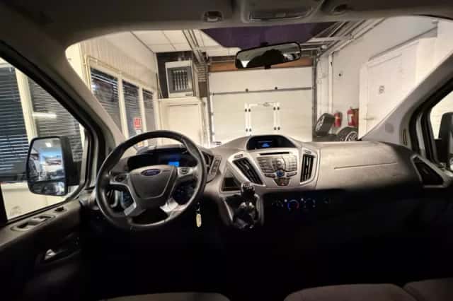 Ford Transit Custom (2014) thumbnail 3