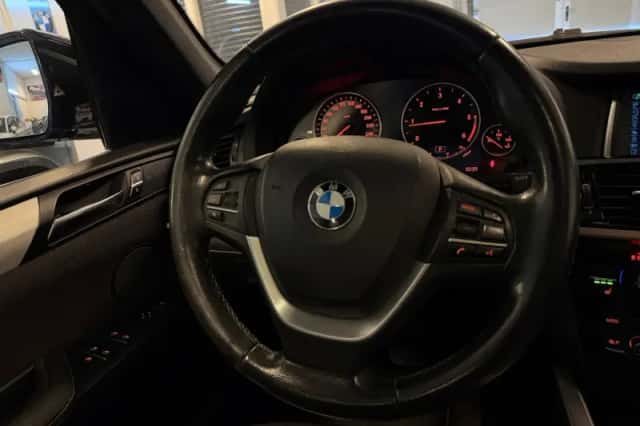 BMW X3 (2015) thumbnail 5