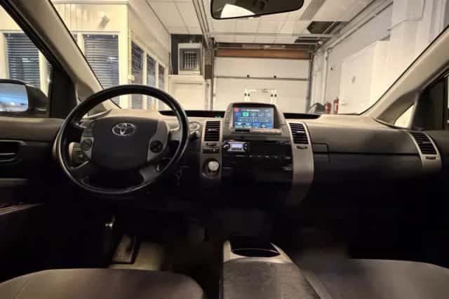 Toyota Prius (2007) thumbnail 3