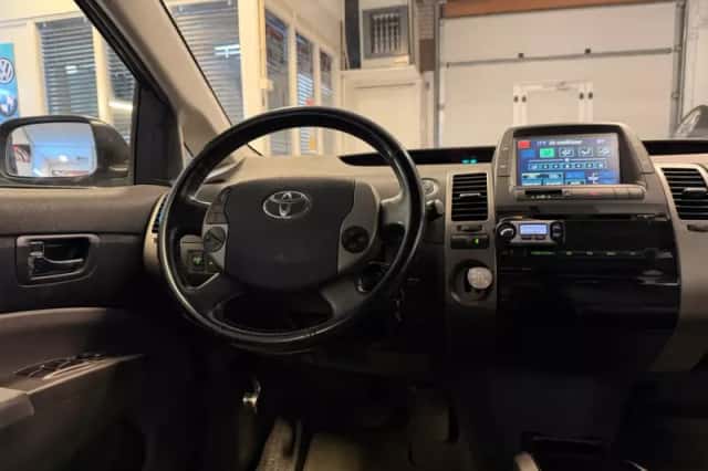 Toyota Prius (2007) thumbnail 4