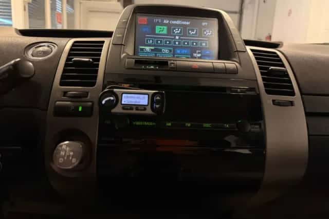 Toyota Prius (2007) thumbnail 6