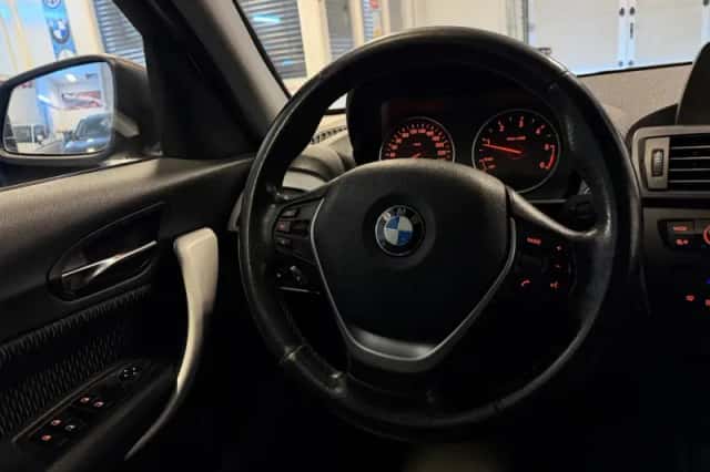 BMW 1-Serie (2012) thumbnail 5