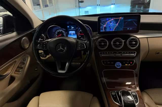 Mercedes-Benz C-Klasse (2014) thumbnail 4