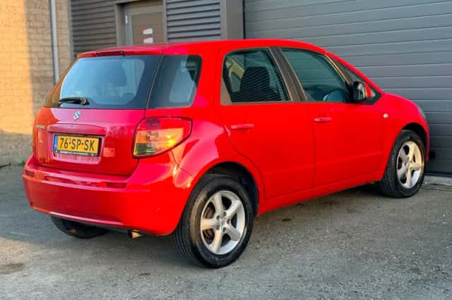 Suzuki SX4 (2006) thumbnail 6