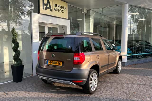 Škoda Yeti (2014) thumbnail 6