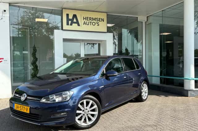 Volkswagen Golf (2016) thumbnail 1
