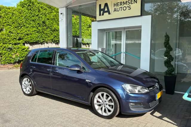 Volkswagen Golf (2016) thumbnail 6