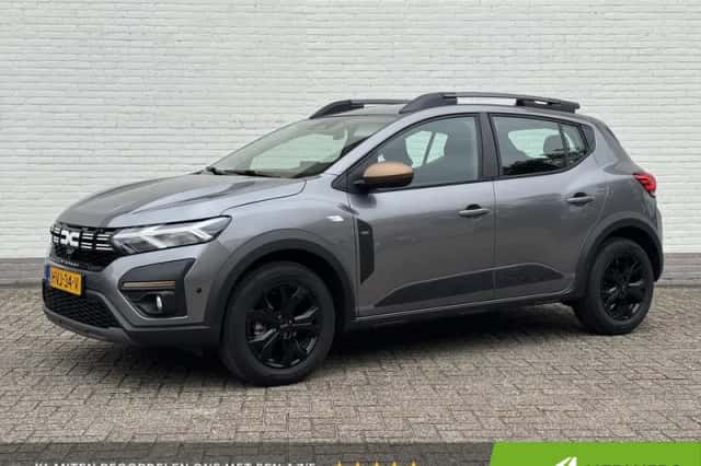 Dacia Sandero Stepway (2025) thumbnail 1