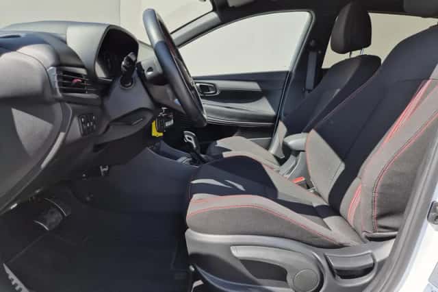 Hyundai i20 (2023) thumbnail 6