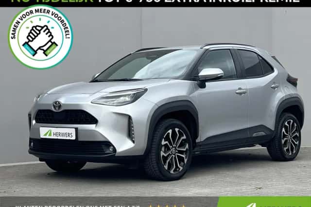 Toyota Yaris Cross (2025) thumbnail 1