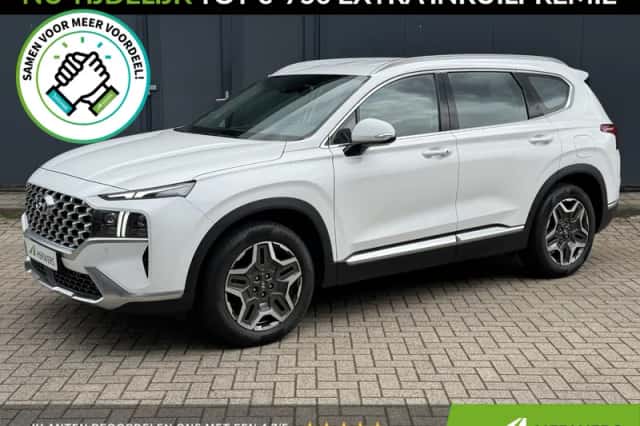 Hyundai Santa Fe (2022) thumbnail 1