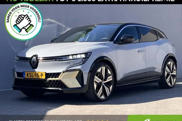 Renault Mégane E-Tech (2022) thumbnail 1