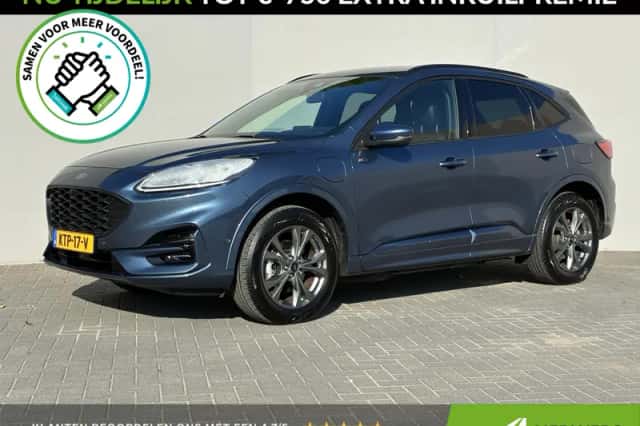 Ford Kuga (2023) thumbnail 1
