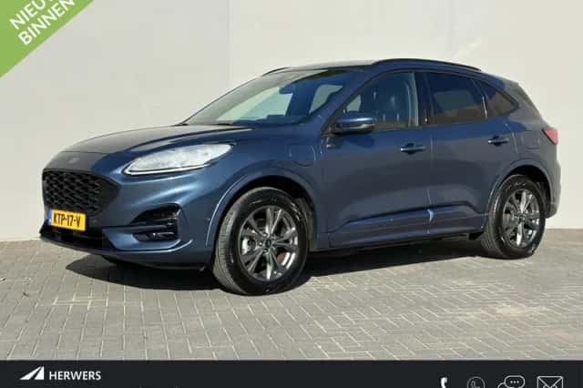 Ford Kuga (2023) thumbnail 1