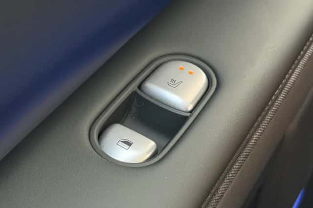 Hyundai Ioniq 5 (2023) thumbnail 5