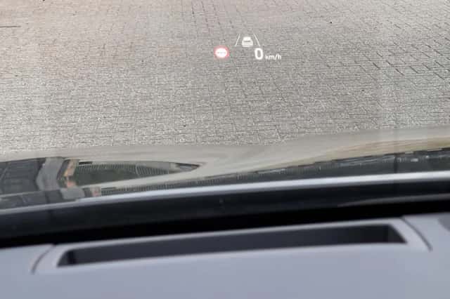 Hyundai Santa Fe (2022) thumbnail 5