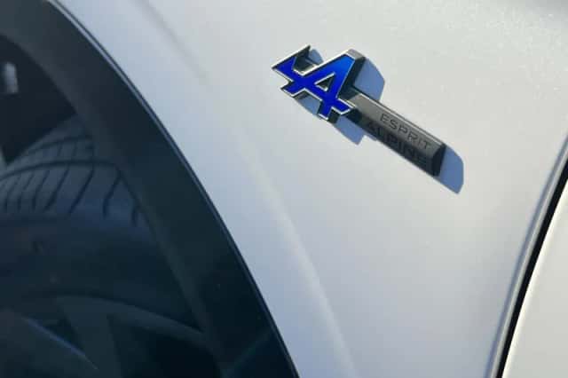 Renault Austral (2023) thumbnail 4