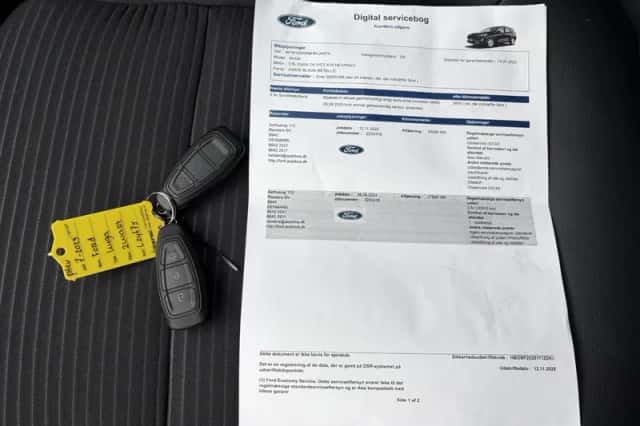 Ford Kuga (2023) thumbnail 5