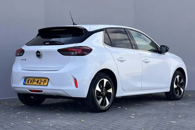 Opel Corsa-e (2023) thumbnail 3
