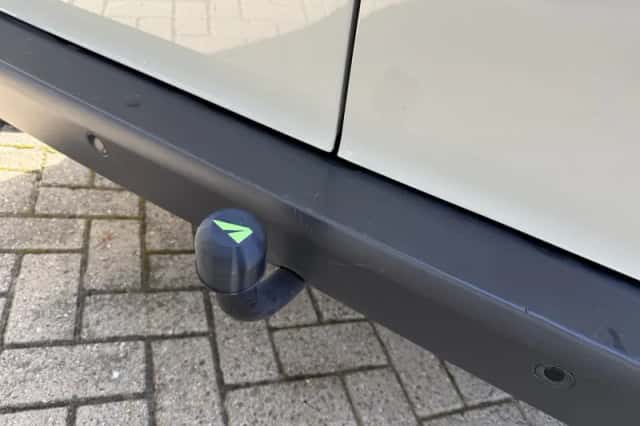 Mercedes-Benz eVito (2023) thumbnail 2