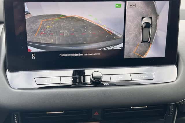 Nissan Qashqai (2023) thumbnail 5