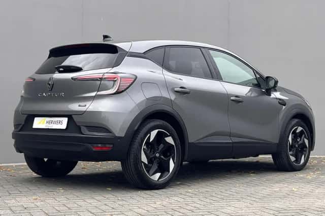 Renault Captur (2026) thumbnail 3