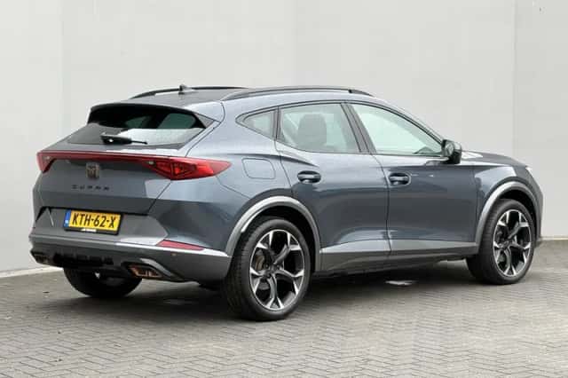CUPRA Formentor (2023) thumbnail 3