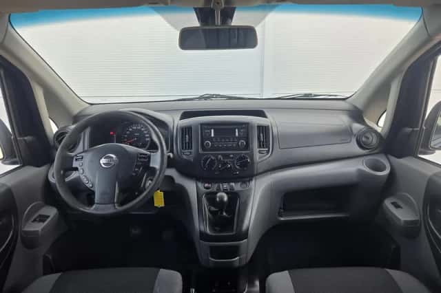 Nissan NV200 (2014) thumbnail 2