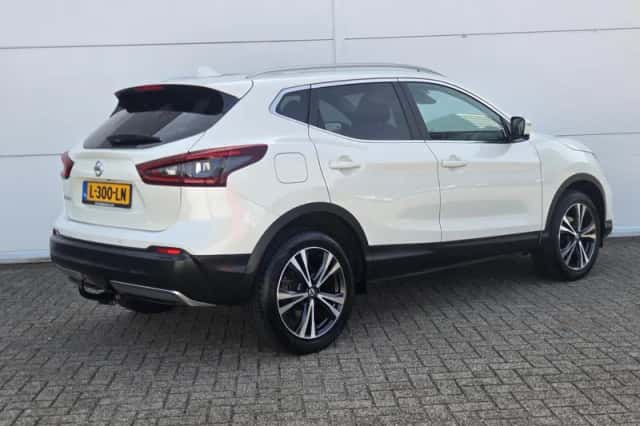 Nissan Qashqai (2021) thumbnail 3