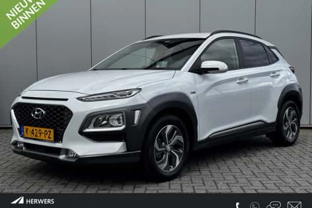 Hyundai Kona (2021) thumbnail 1