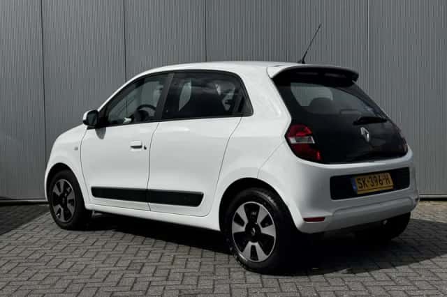 Renault Twingo (2018) thumbnail 2