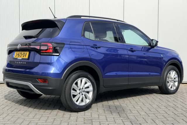 Volkswagen T-Cross (2020) thumbnail 3
